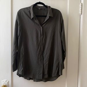 Uniqlo blouse size XL